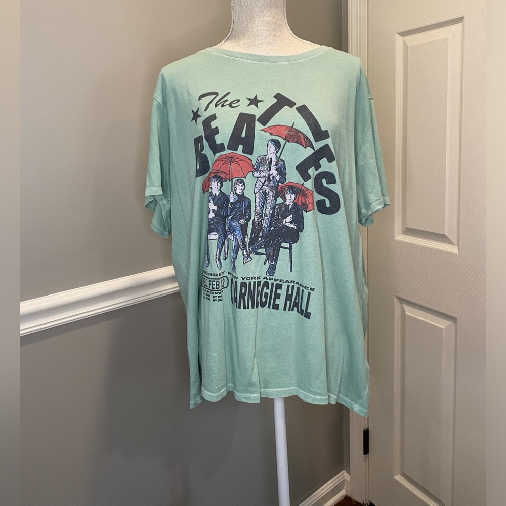 Simply Vera Wang The Beatles Carnegie Hall Mint Green T-Shirt XXL New with Tags
